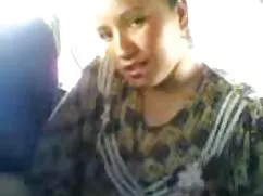 Michelle sahilde izledi kardes sikis