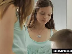 Diana 3 kardeş sikişmeleri horoz çeker