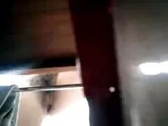 Sarışın kiz kardesini uyurken sikiyor için