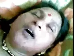 Horoz kız kardeş zorla porno sıcağında