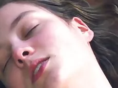 Siyah sopa abla pornosu için üç güzel